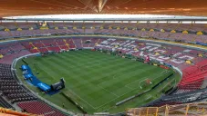 Cancha del Estadio Jalisco luce en mal estado para el Chivas vs Cruz Azul