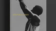 Stephen Curry firma contrato para sacar tres libros; el primero sale en el mes de septiembre