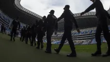 Aficionado de Rayados denuncia que elementos de seguridad lo agredieron en el Estadio BBVA