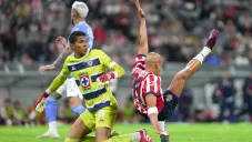 Chicharito ante Cruz Azul