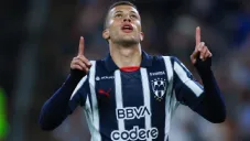 Rayados golea a Chivas