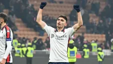Johan Vásquez titular en empate a ceros entre Genoa y Hellas Verona