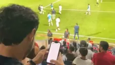 ¿Montaje? Se viraliza aficionado que se reporta enfermo con su novia y va al estadio