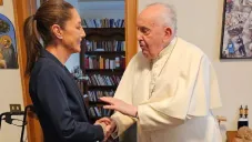 Sheinbaum y otros presidentes del mundo lamentan la muerte del papa Francisco