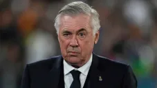 Ex entrenador de Barcelona sale en defensa de Carlo Ancelotti