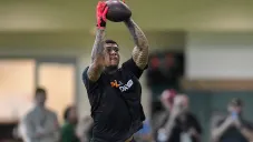 Arroyo se convierte en la tercera elección del Draft para los Halcones Marinos