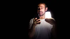 Apagón en España: Gobierno pide reducir el uso del celular