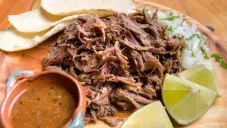 También habrá diferentes platillos además de los tradicionales tacos y consomé.