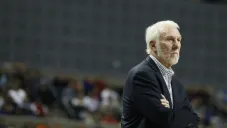 Gregg Popovich se retira de la NBA