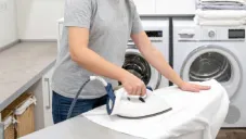 ¿Cuál es el mejor horario para lavar y planchar y ahorrar luz? Estos son los consejos de la CFE
