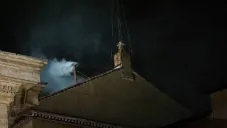 ¿Qué significa "Habemus Papam" y quién pronuncia esta emblemática frase?