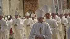 ¿Qué hace un papa? Estas son sus funciones dentro y fuera del Vaticano