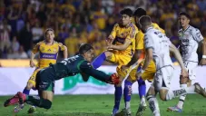 La polémica decisión del ‘Gato’ Ortiz que le dio la clasificación de Tigres sobre Necaxa