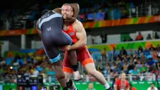 Campeón olímpico de Estados Unidos fue arrestrado en operativo