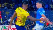 ¿Era penal para el América? ‘Cantante’ Guerrero aclara la polémica mano de Lira