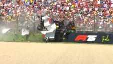 Red Bull sigue sufriendo la maldición de Checo Pérez: Yuki Tsunoda se estrella en Emilia-Romagna