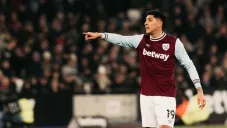 Edson Álvarez tiene minutos en derrota del West Ham ante Nottingham Forest