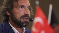 ¿Andrea Pirlo interesa a Chivas para ser su técnico? Esto es lo que se sabe