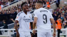 Los aficionados que insultaron a Vinícius, declarados culpables