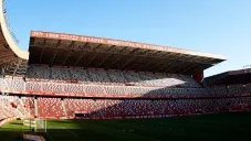 Aficionados del Sporting de Gijón exigen la salida de Grupo Orlegi