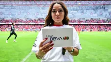 Encargada del protocolo de la Liga MX dejó a flote su afición por los Diablos: “Arriba el Toluca”