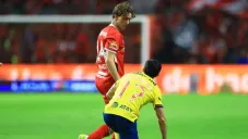¿Roja para las Águilas? Arbitraje ya causa polémica en el Toluca vs América
