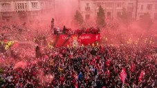 Desfile del Liverpool ocasiona tragedia tras embestida de auto
