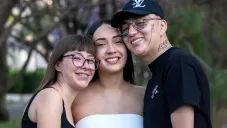 El artista de reggaetón festejó por partida doble.