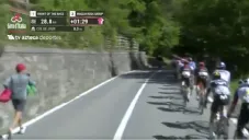 Aficionado desata locura tras correr junto a Isaac del Toro