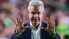 Javier Aguirre pide a Raúl Jiménez y Santiago Giménez ser egoístas: 'son bien güe...'