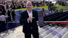 Enrique Alfaro, ex Gobernador de Jalisco termina máster en el Real Madrid y pronto será DT