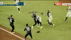 ¡Se armó la campal! Pelotero de Rieleros trató de golpear con el bate a pitcher de Guerreros