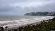 Acapulco vuelve a sufrir afectaciones: restaurantes y locales derribados en zona Diamante