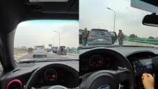 Los hechos quedaron grabados en videos para cuestionar la legalidad del reten.