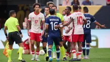 ¡Polémica! Señalan 'dudoso' penalti a favor de Canadá ante Guatemala