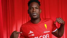 ¡Al estilo de Liverpool! Necaxa presenta polémico jersey de visitante