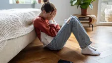 La OMS alerta: cada hora mueren 100 personas por causas vinculadas a la soledad