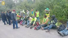 Camioneta con trabajadores del Tren Interurbano cae a una barranca en Álvaro Obregón