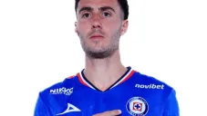 ¡Llegó el segundo! José Paradela es presentado por Cruz Azul