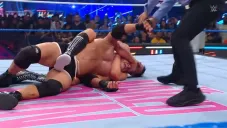 Gunther venció a Goldberg y mantuvo su campeonato