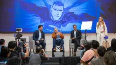 Dr. Simi conquista franquicias globales como Supermán