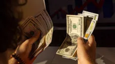 Precio del dólar hoy 16 de julio: Peso mexicano recibe ‘golpe’ del billete verde