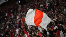 Así fue la pelea brutal en tribunas entre hinchas