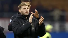 Santiago Giménez tendrá nuevo compañero en el Milan