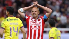 Chivas exhibe a Chicharito Hernández, condena su postura y toma acciones