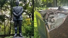 La figura del expresidente de México fue encontrada entre el pasto y la tierra.