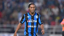 ¿Ronaldinho era impuesto en alineaciones de Querétaro? Vucetich rompe el silencio