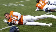 Zach Allen firma una extensión de contrato con Denver Broncos