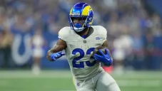 El RB de los Rams se quedará por tres años más