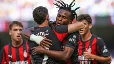 ¡Van en serio! Fichajes de Milan de Santiago Giménez para la temporada 2025-26